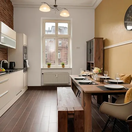 Wohnkultur - Altbau Charme Fuer 8 Personen *