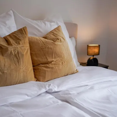 Wohnkultur - Altbau Charme Fuer 8 Personen مانهايم